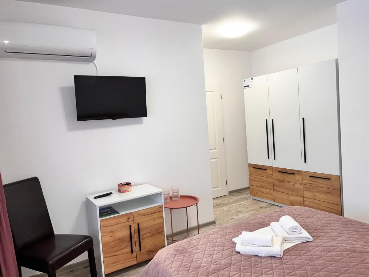 Agropensiunea Cristina Farm stay Niculitel