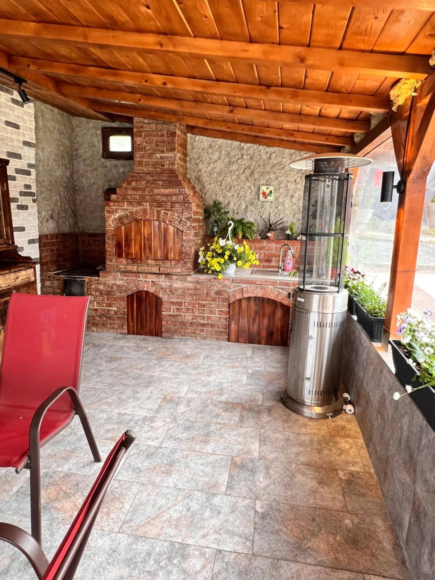 Agropensiunea Cristina Farm stay *